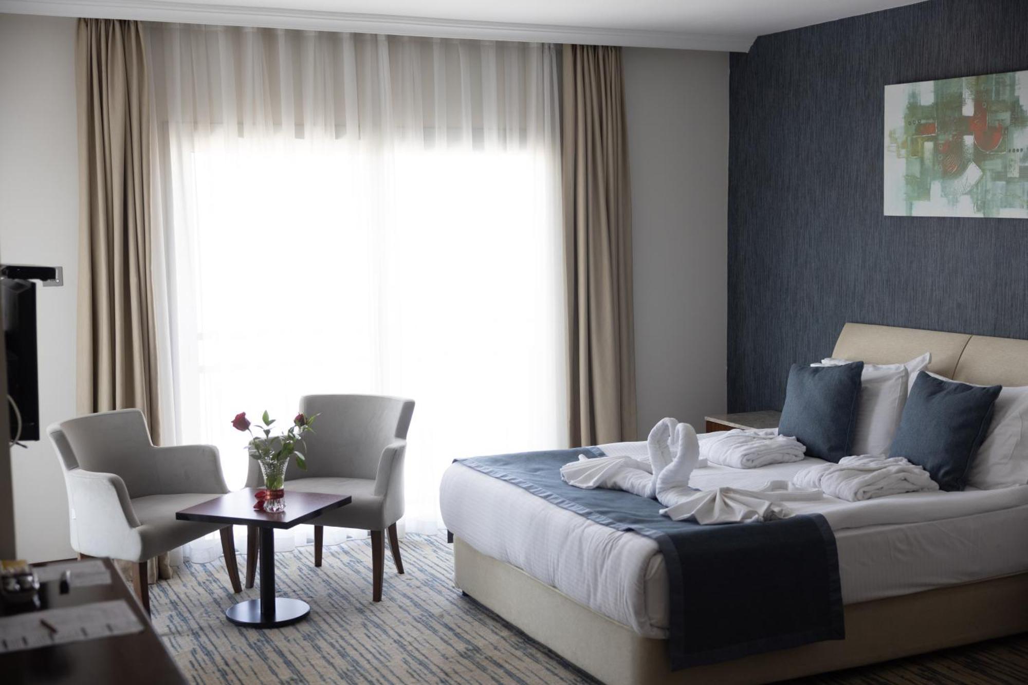 Port View Hotel